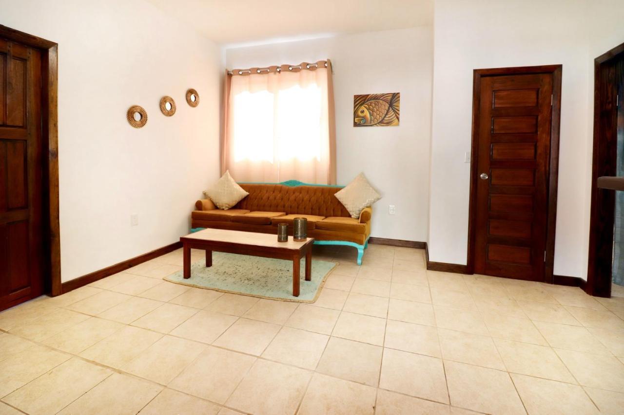 Parham Plaza Hotel San Pedro  Luaran gambar